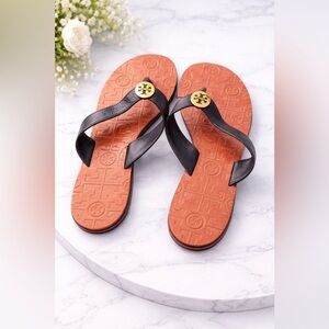 Tory Burch Black Leather Thong Sandals with Terracotta Footbed and Gold Logo